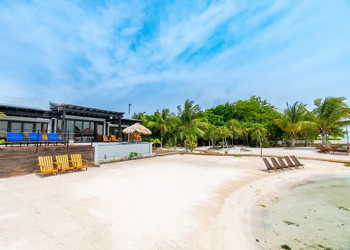 Casa Nex Ta Sea- Luxe Beachfront Escape Villa *