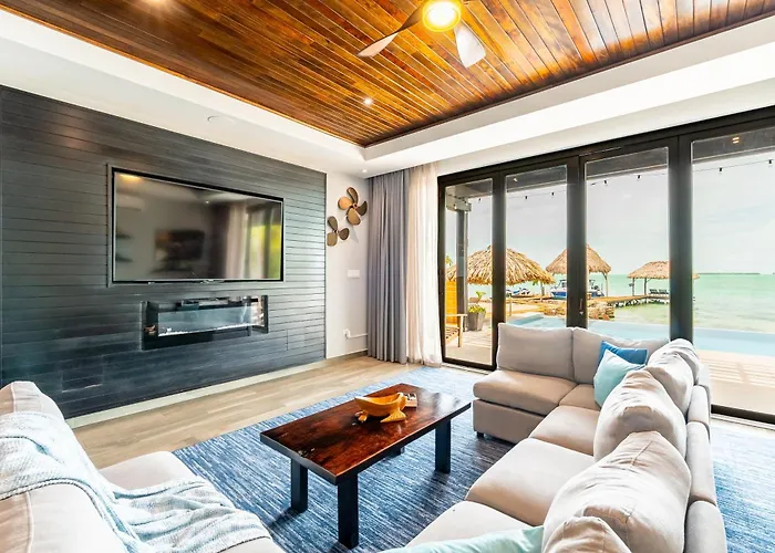 Villa Casa Nex Ta Sea- Luxe Beachfront Escape *