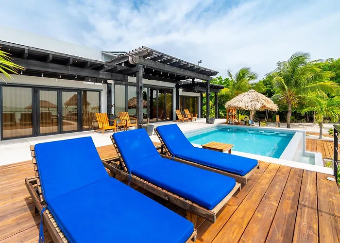 Casa Nex Ta Sea- Luxe Beachfront Escape Villa