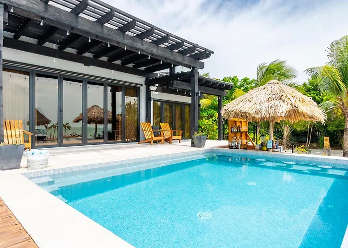 Casa Nex Ta Sea- Luxe Beachfront Escape Villa *