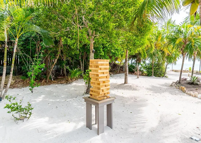 Casa Nex Ta Sea- Luxe Beachfront Escape Villa San Pedro (Ambergris Caye)