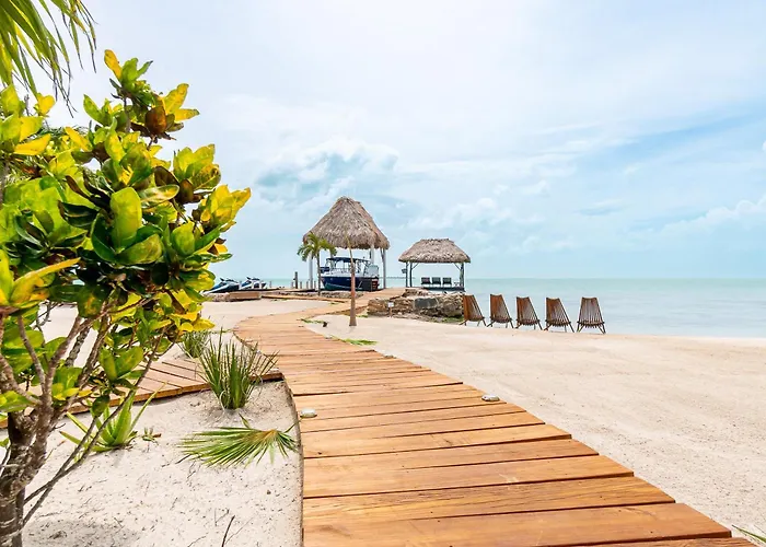 Casa Nex Ta Sea- Luxe Beachfront Escape
